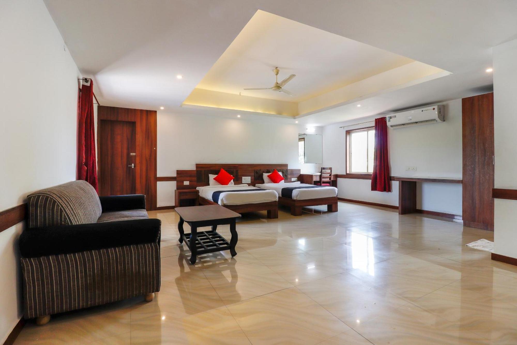 Sai Arya Residency Otel Mangalore Dış mekan fotoğraf